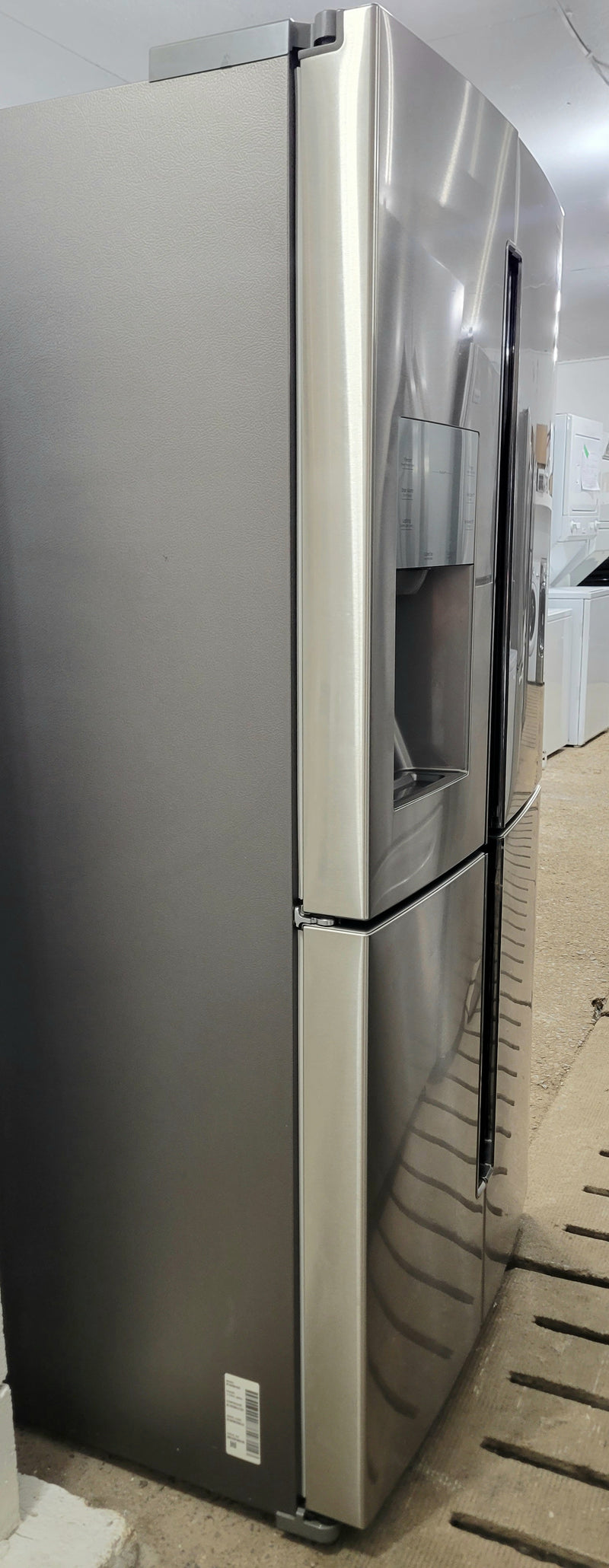 Samsung 36" Wide 4 Door Handleless Fridge with Water and Ice, Free 60 Day Warranty