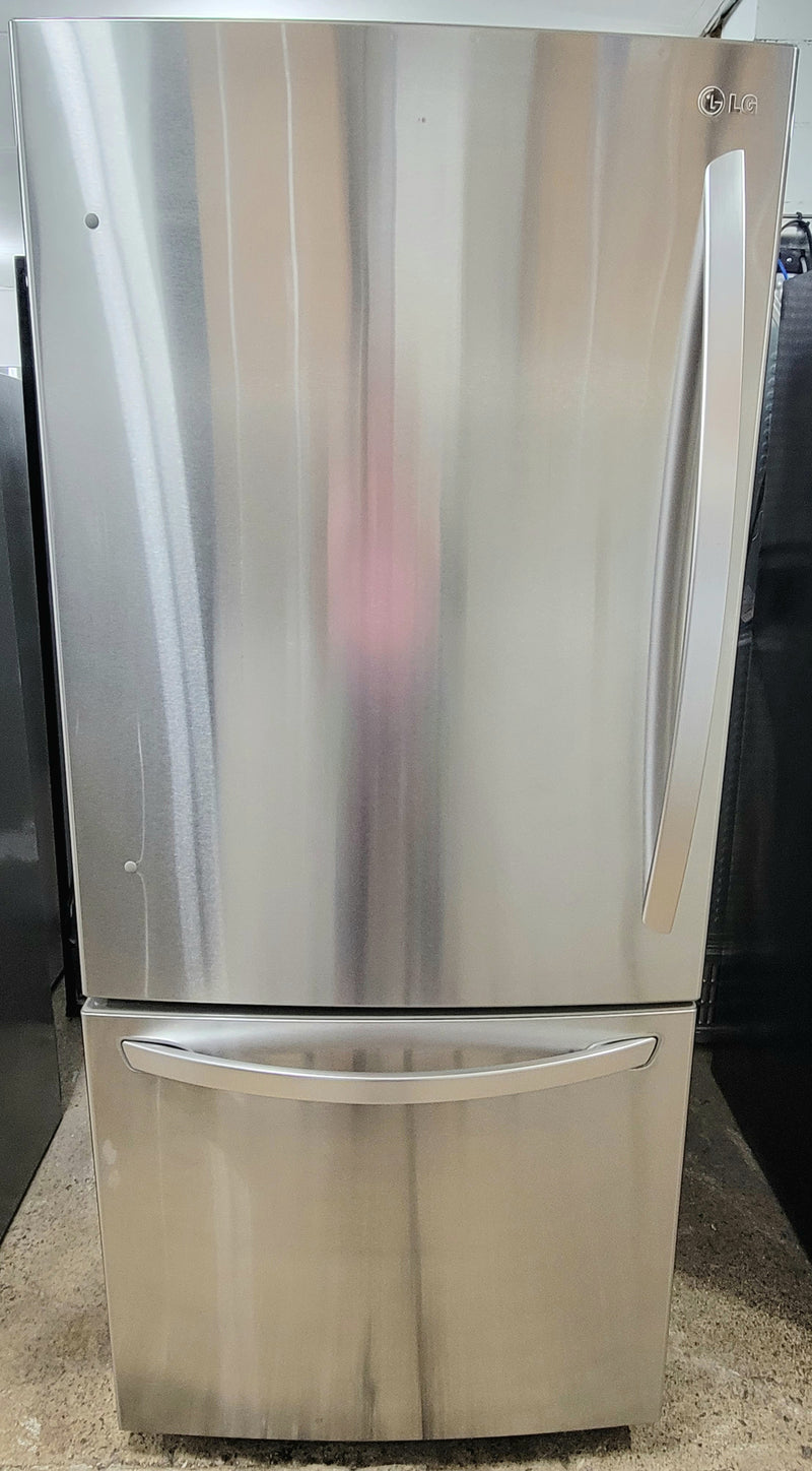 LG 30" Wide Stainless Steel Fridge With Ice Maker, Free 60 Day Warranty