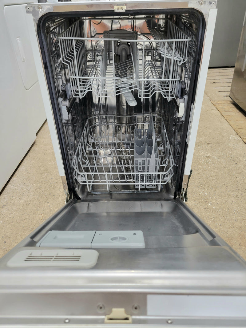 Frigidaire 18" Wide Apartment Size White Dishwasher, Free 60 Day Warranty