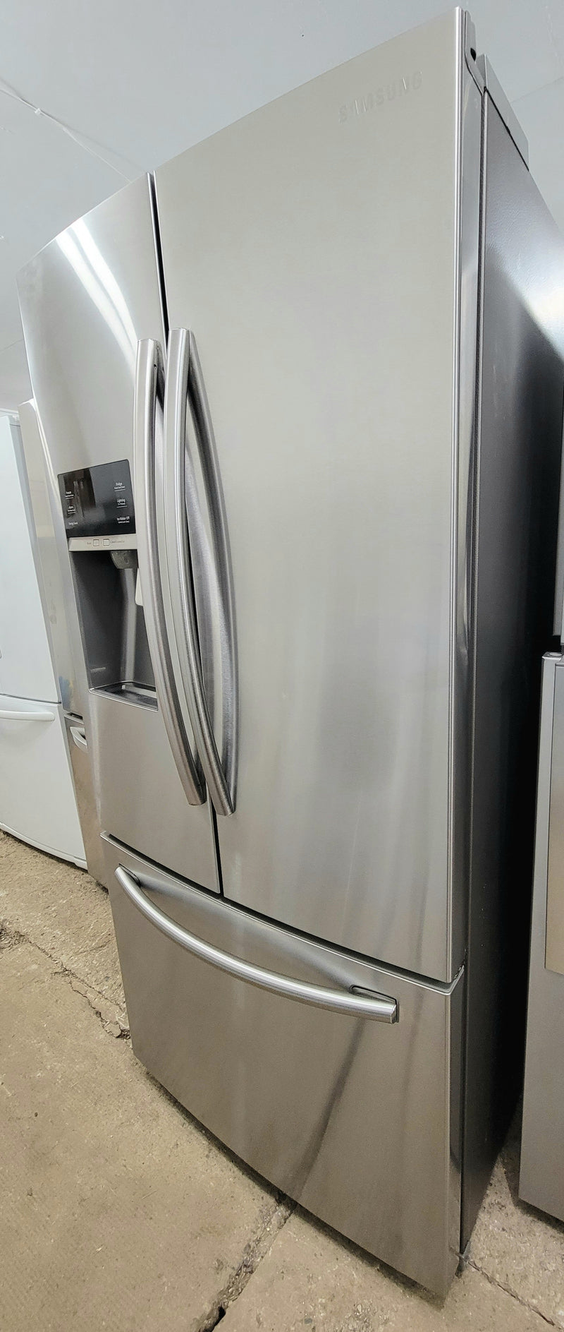 Samsung 33" Wide Stainless Steel French Door Fridge with Water and Ice Maker, Free 60 Day Warranty