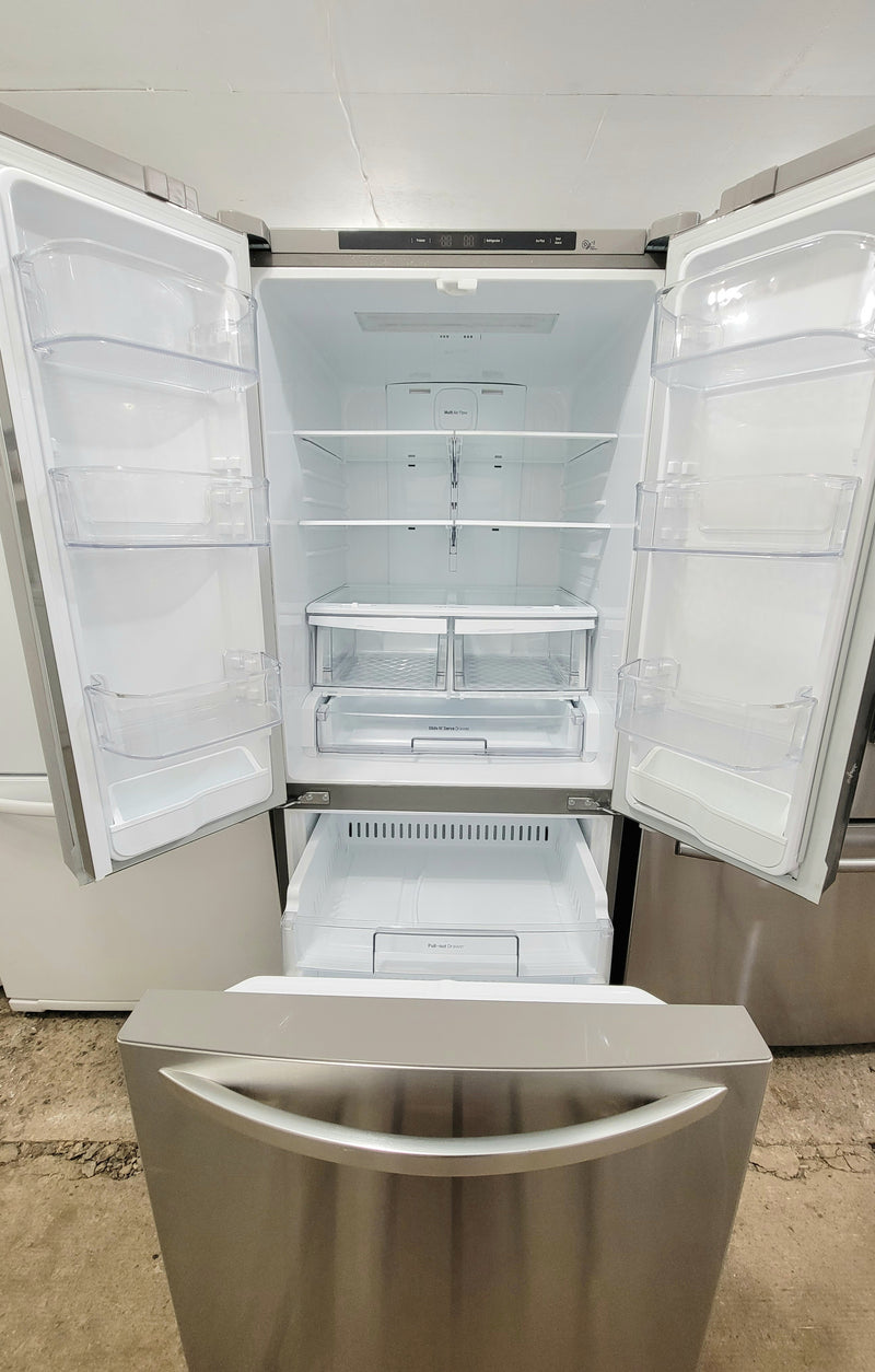 LG 30" Wide Stainless Steal French Door Fridge with Ice Maker, Free 60 Day Warranty